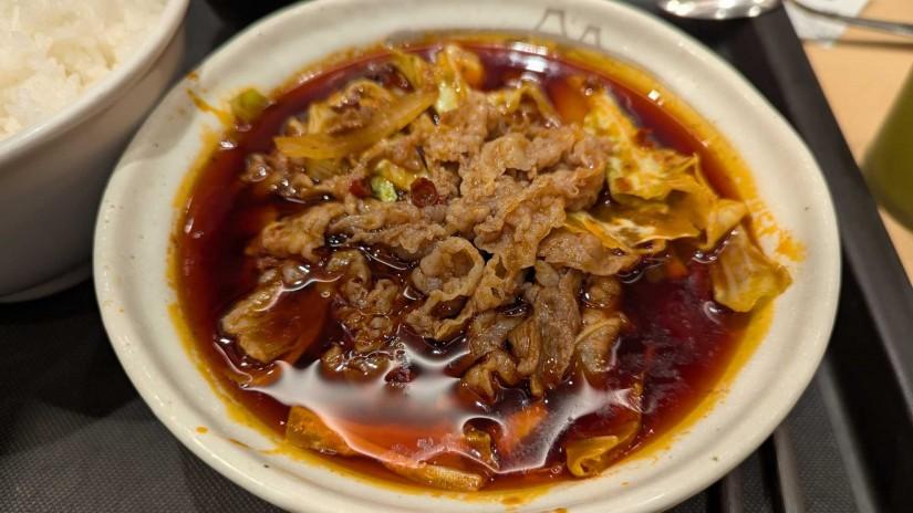 水煮牛肉(シュイジューニューロー) 普通